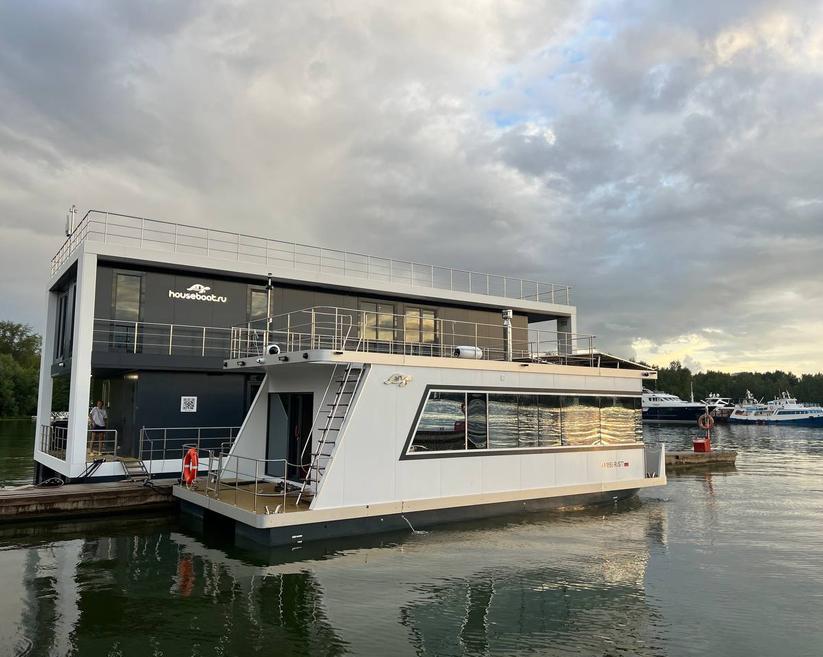 Компания Houseboat построила первый российский плавучий электрический дом нового поколения / Авто и транспорт / iXBT Live